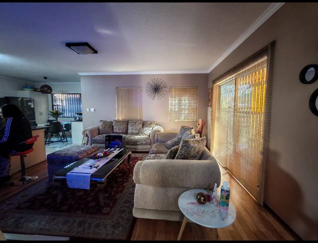 4 BEDROOM HOUSE FOR SALE IN RISIVILLE